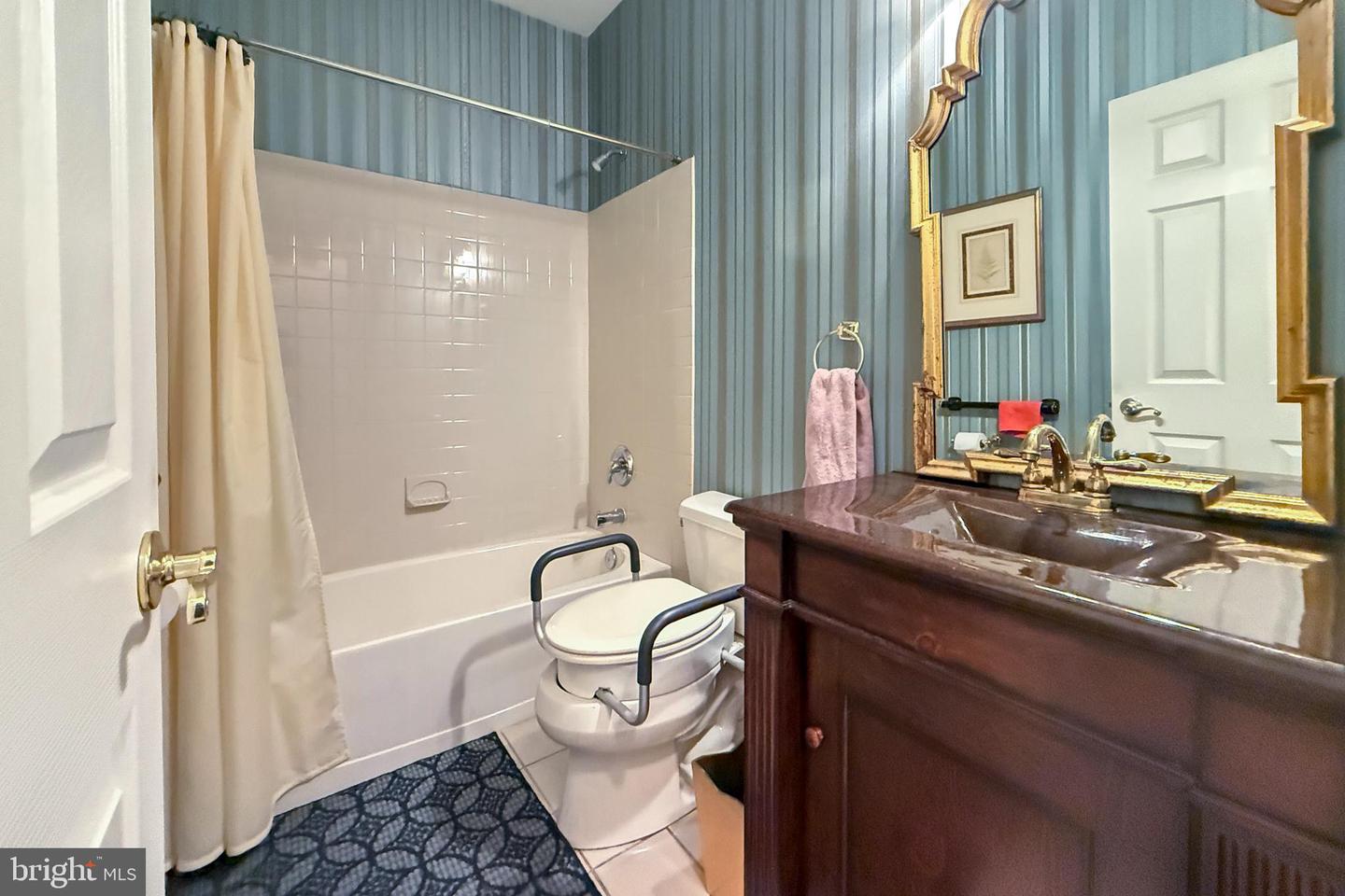 47 Lexington Dr Property Photo 26