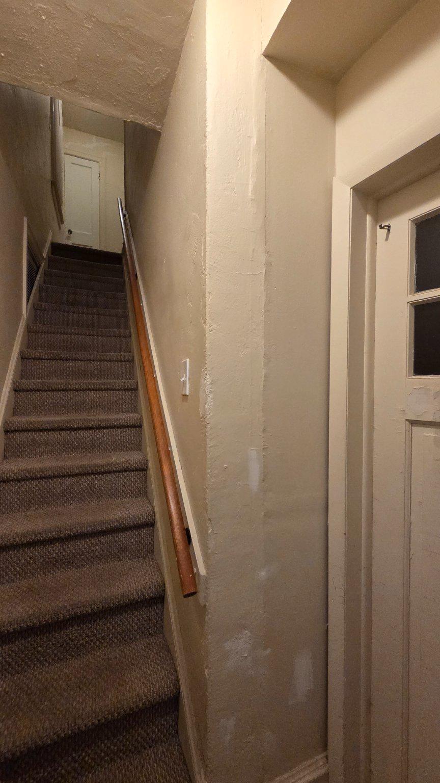23 Vincent Ave #2nd Floor Property Photo 2