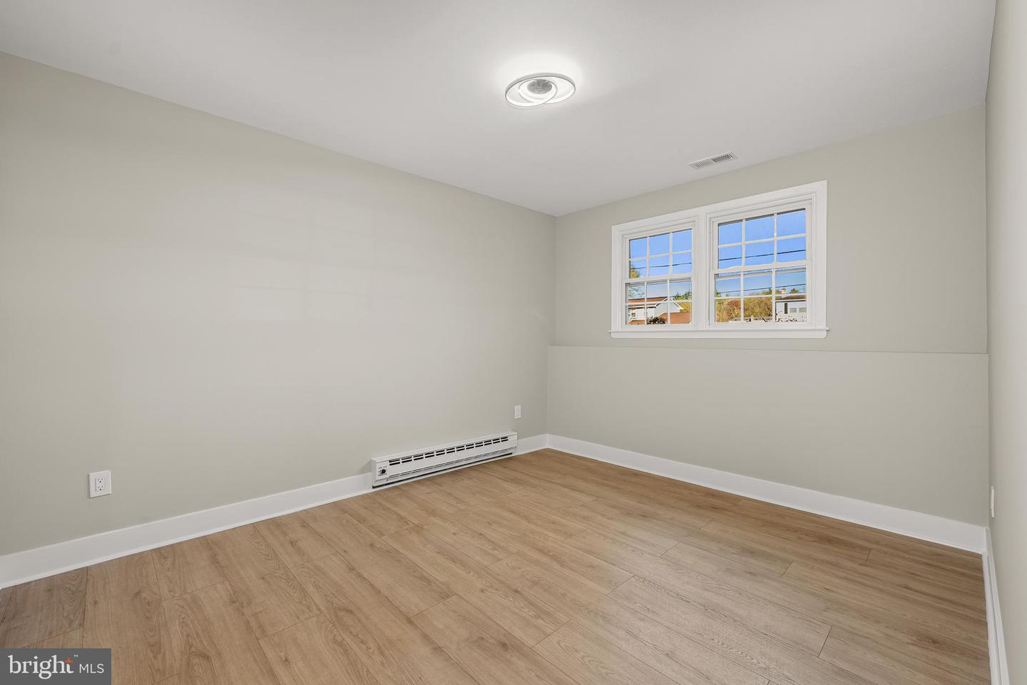641 Ydv-ham Square Property Photo 27