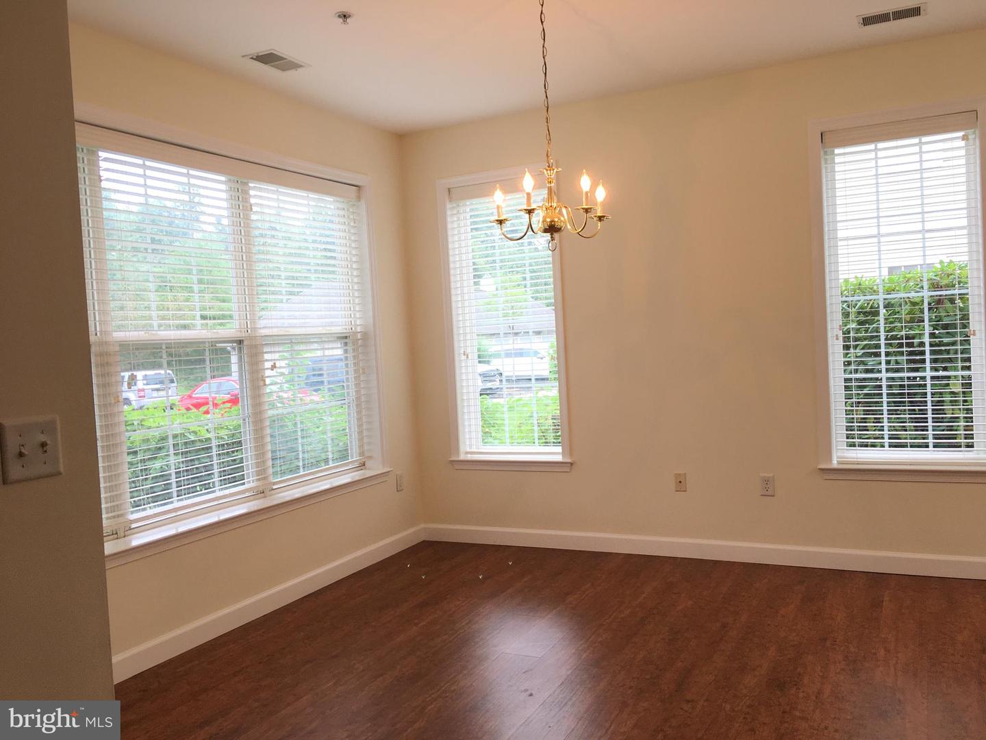 52 Kyle Way Property Photo 10