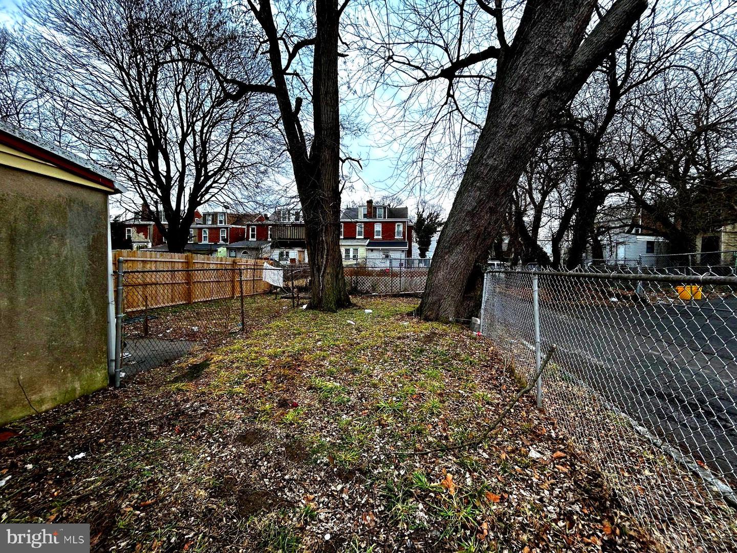 7 Race St Property Photo 11
