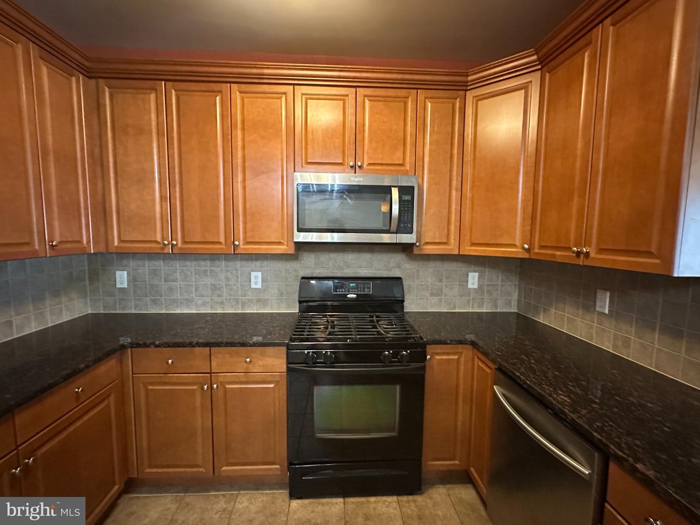 416 Masterson Ct Property Photo 14