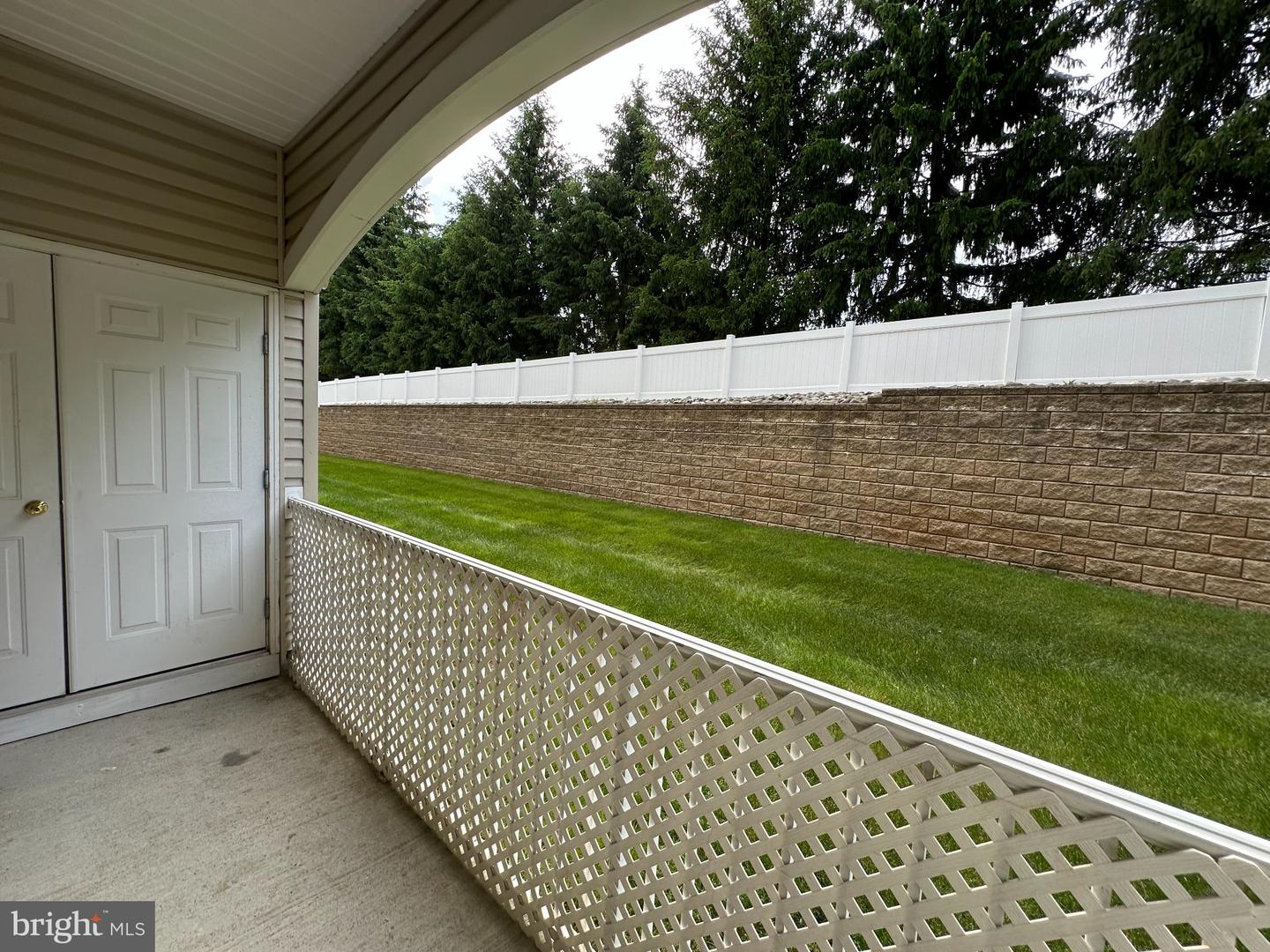 416 Masterson Ct Property Photo 27
