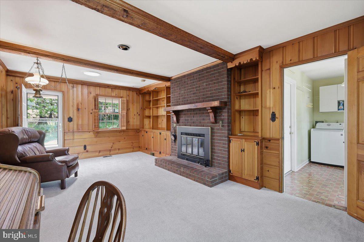 28 Forest Lane Property Photo 18