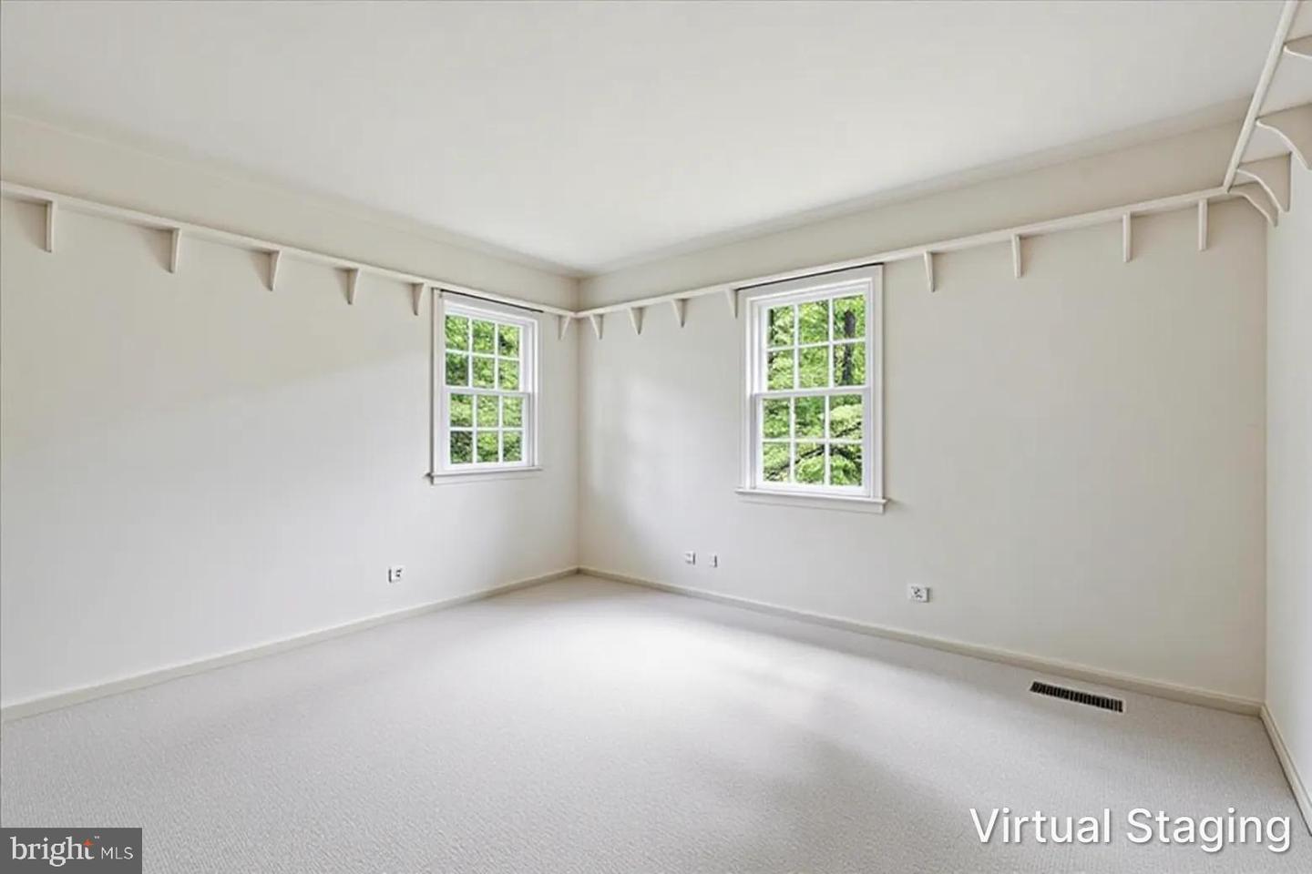 28 Forest Lane Property Photo 32