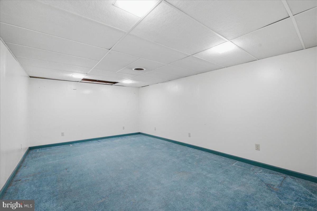 28 Forest Lane Property Photo 37