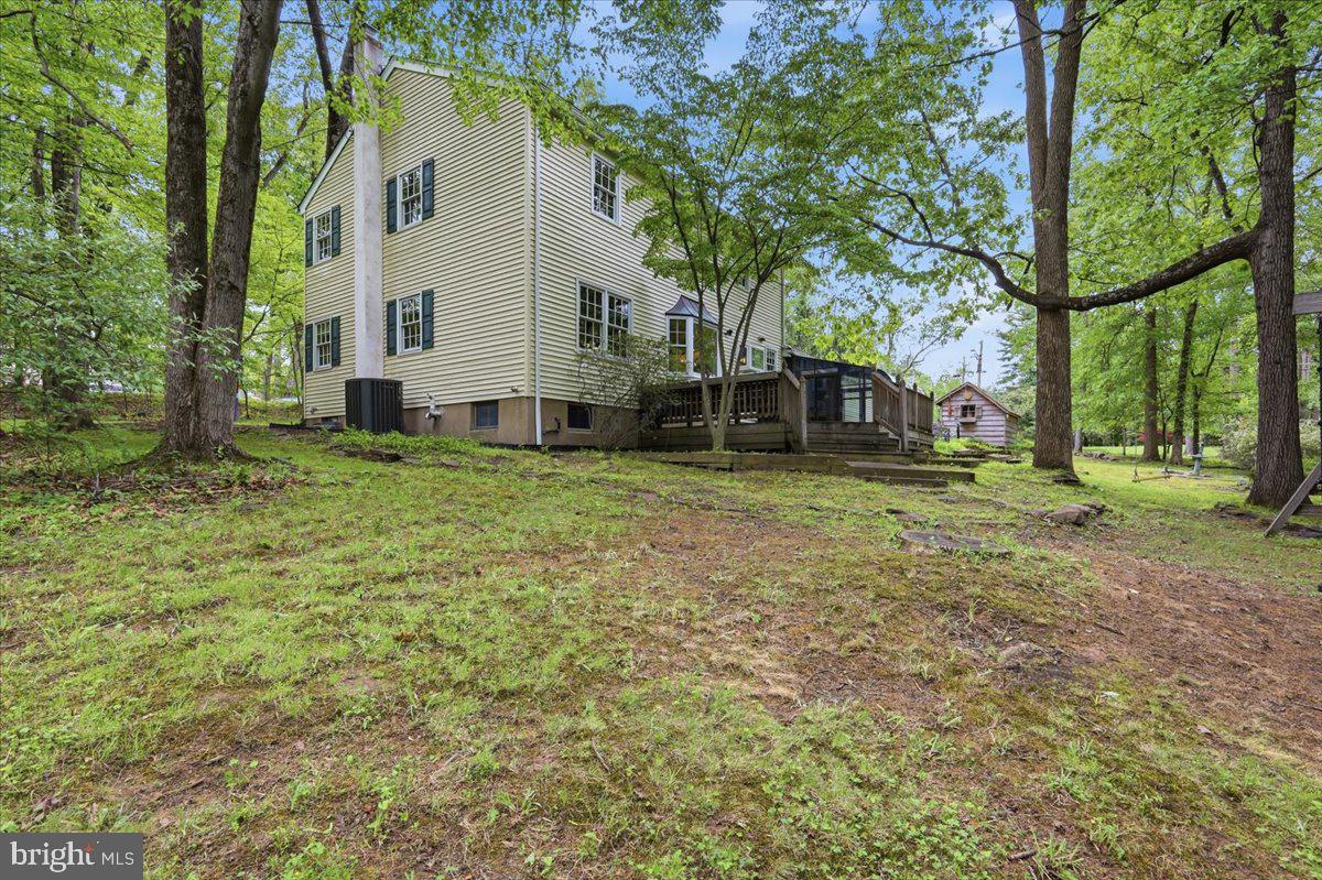 28 Forest Lane Property Photo 43