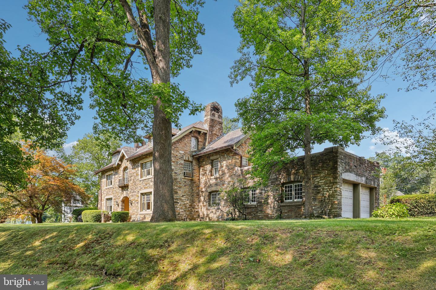 3 Belmont Cir Property Photo 2