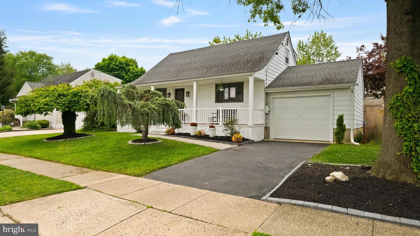 35 Baltusrol St Property Photo 4