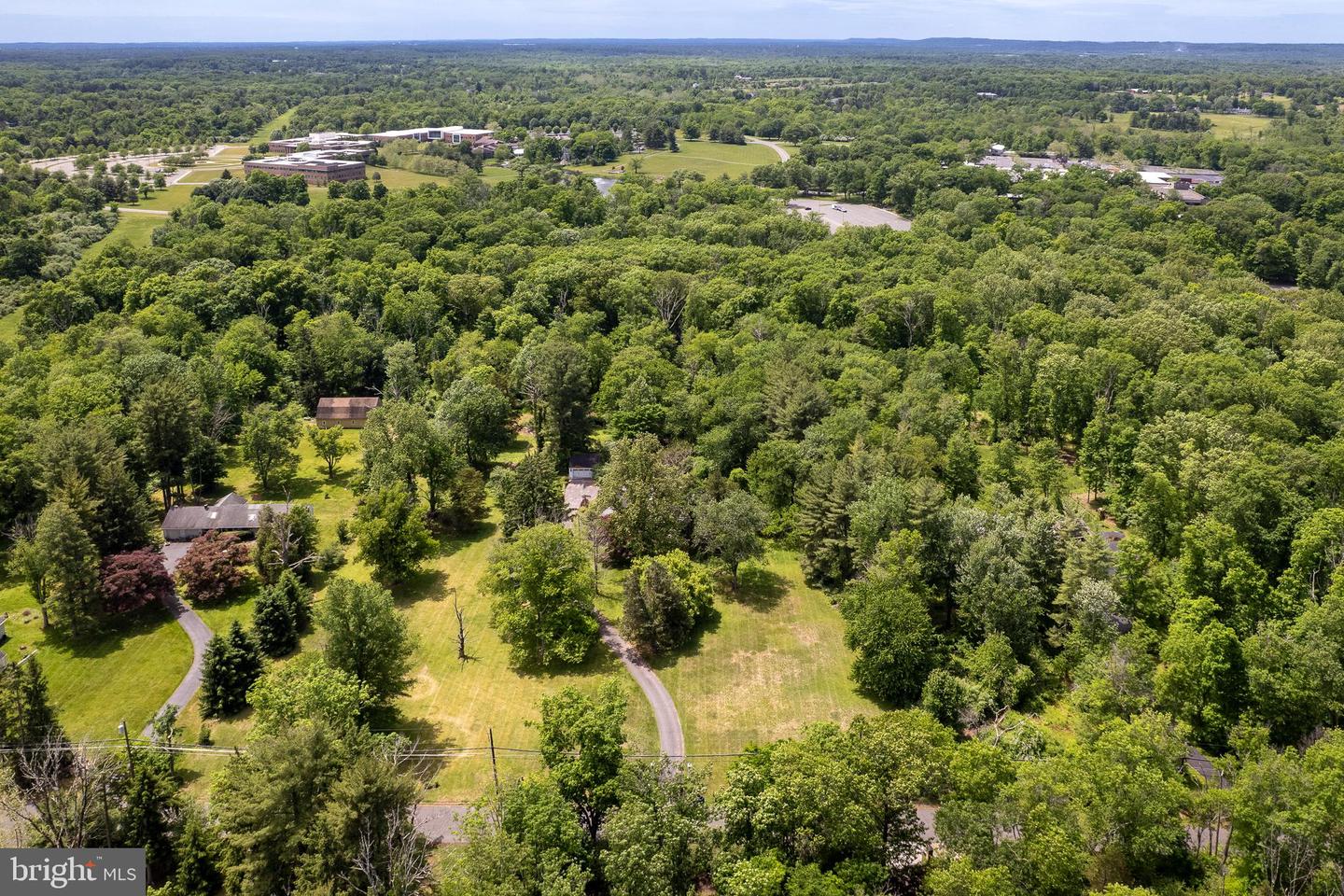 4674 Province Line Rd Property Photo 1