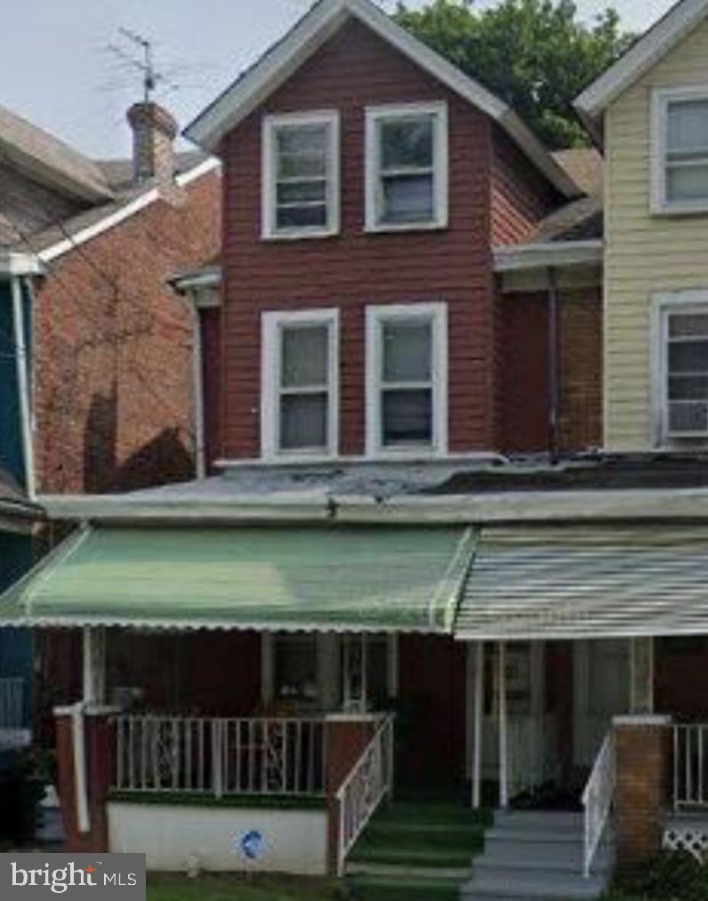 24 Evans Ave Property Photo 1