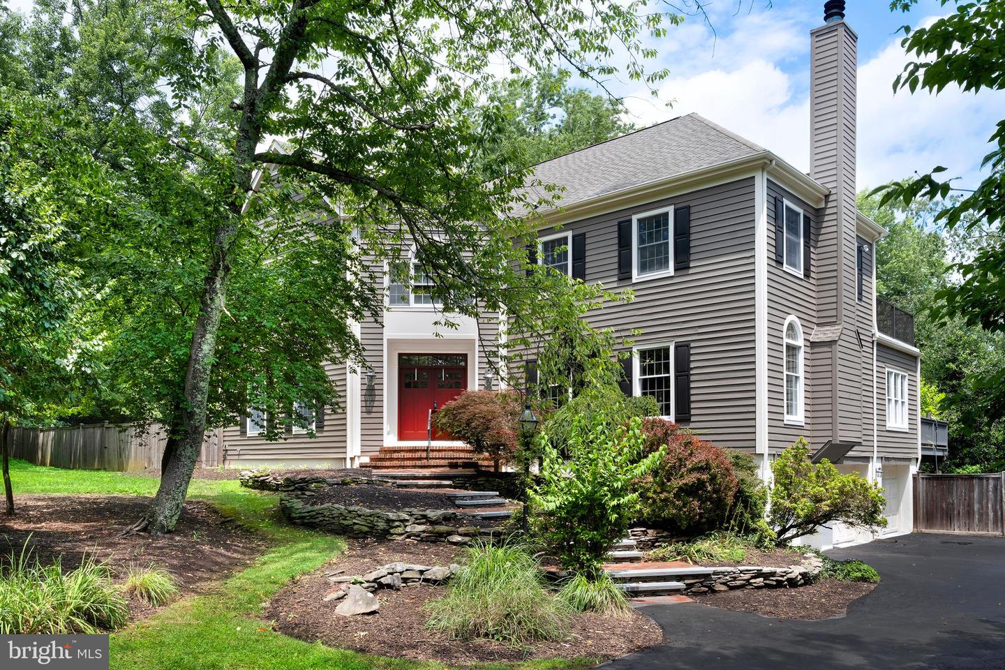 1 Michael Way Property Photo 1