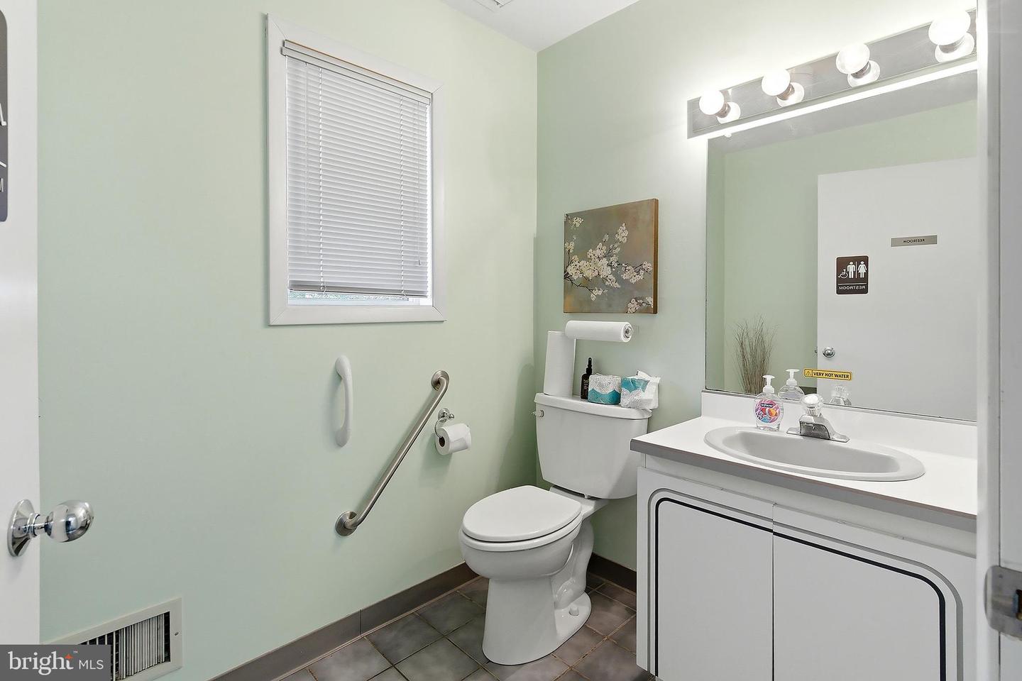 801 Hughes Dr Property Photo 32
