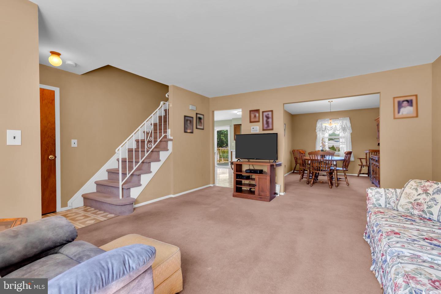 12 Angelique Ct Property Photo 5