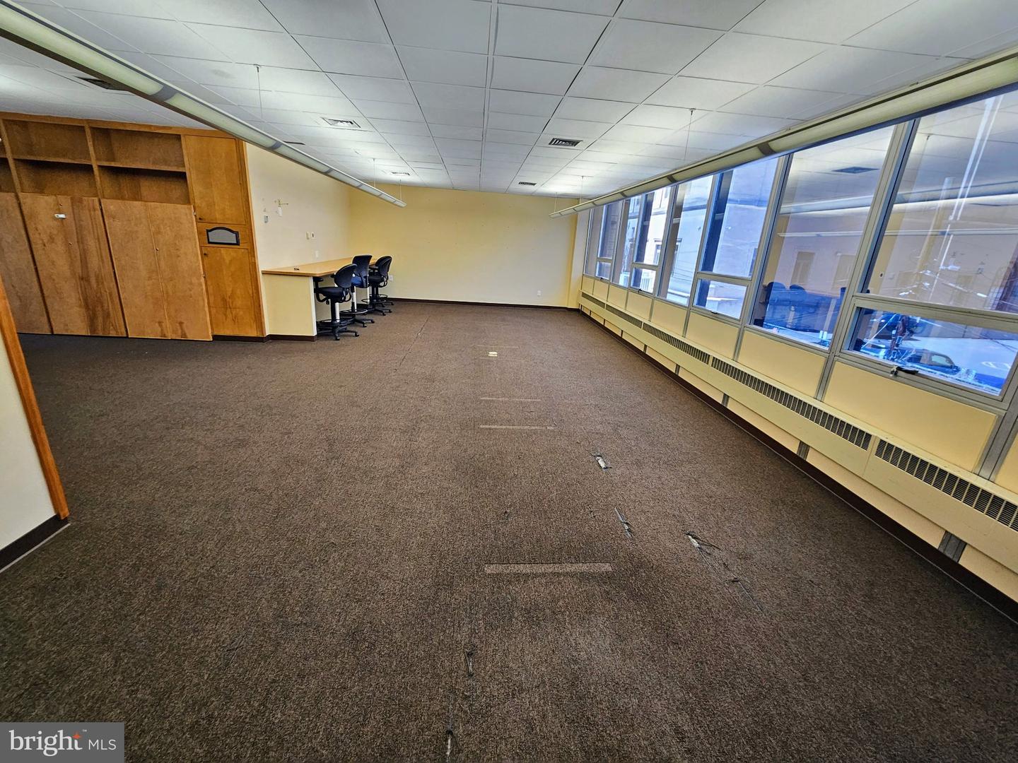 42 W Lafayette St Property Photo 5