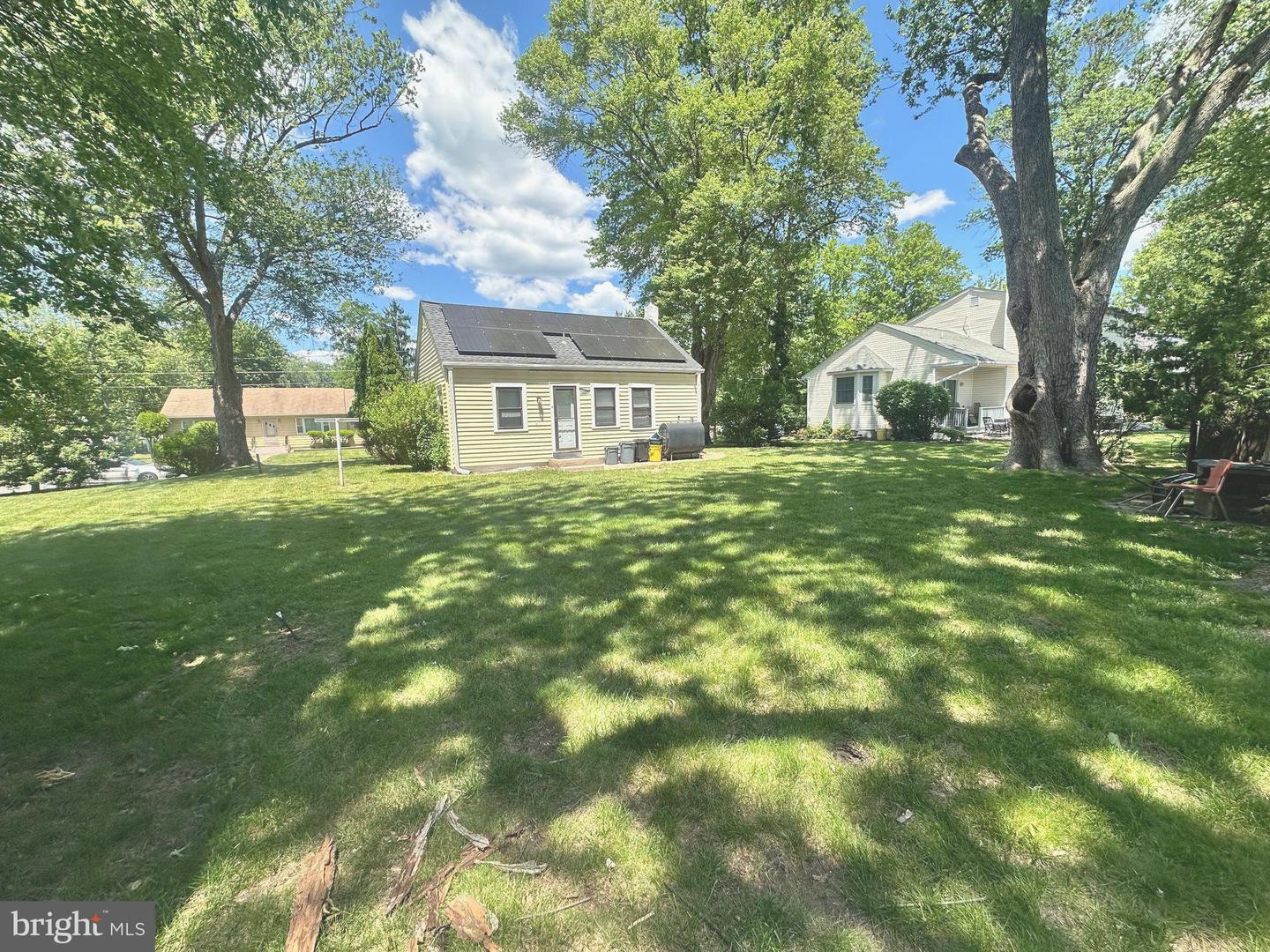 171 Claflin Ave Property Photo 13