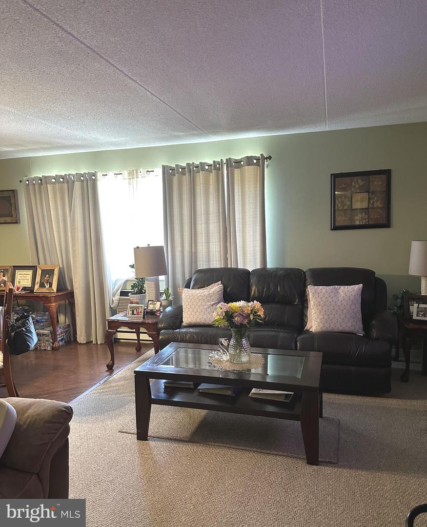 860 Lower Ferry Rd #2 O Property Photo 6