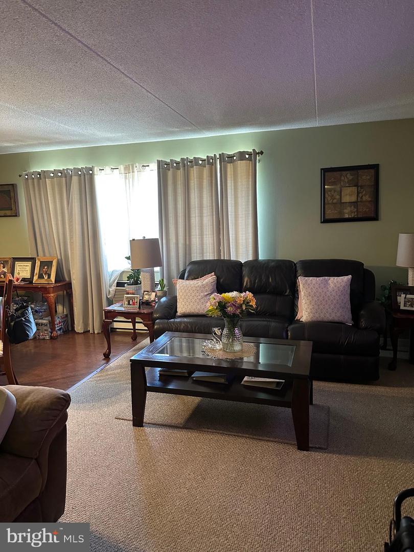 860 Lower Ferry Rd #2 O Property Photo 7