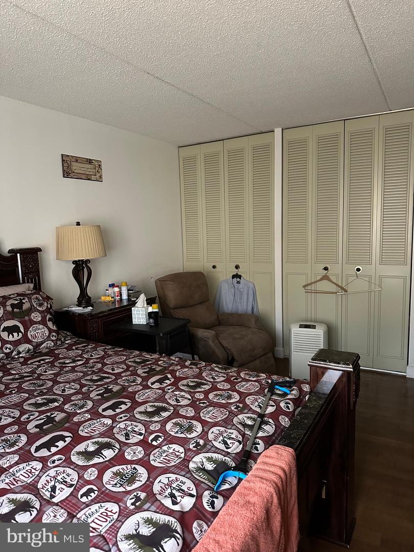 860 Lower Ferry Rd #2 O Property Photo 12