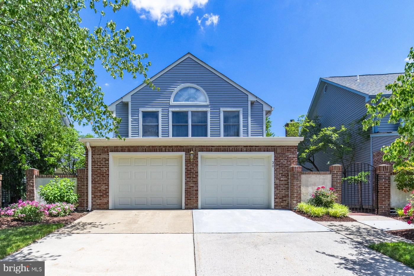 30 Stonebridge La Property Photo 1