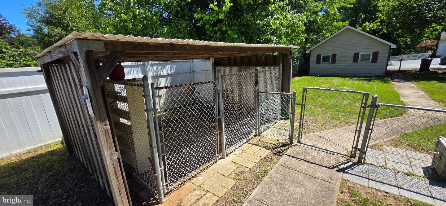 246 Franklin St Property Photo 29