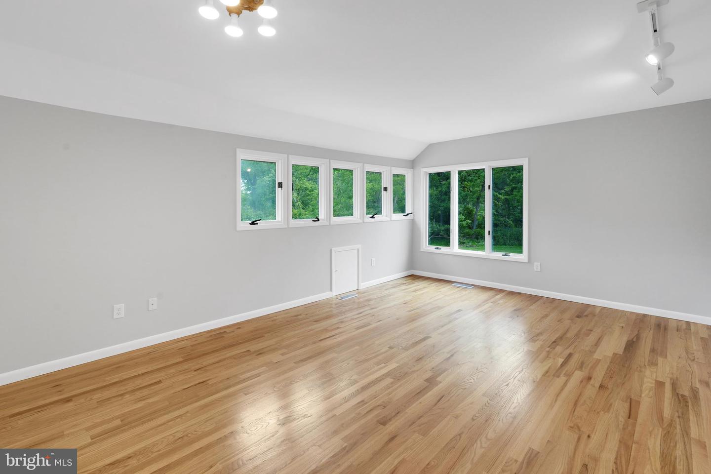 4495 Province Line Rd Property Photo 27