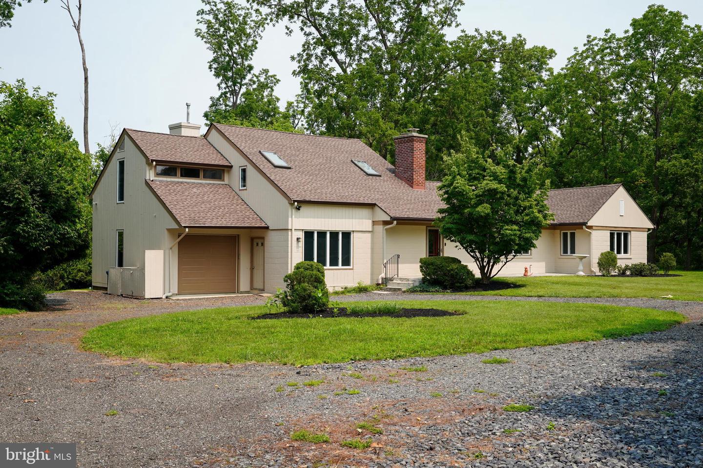 4495 Province Line Rd Property Photo 34