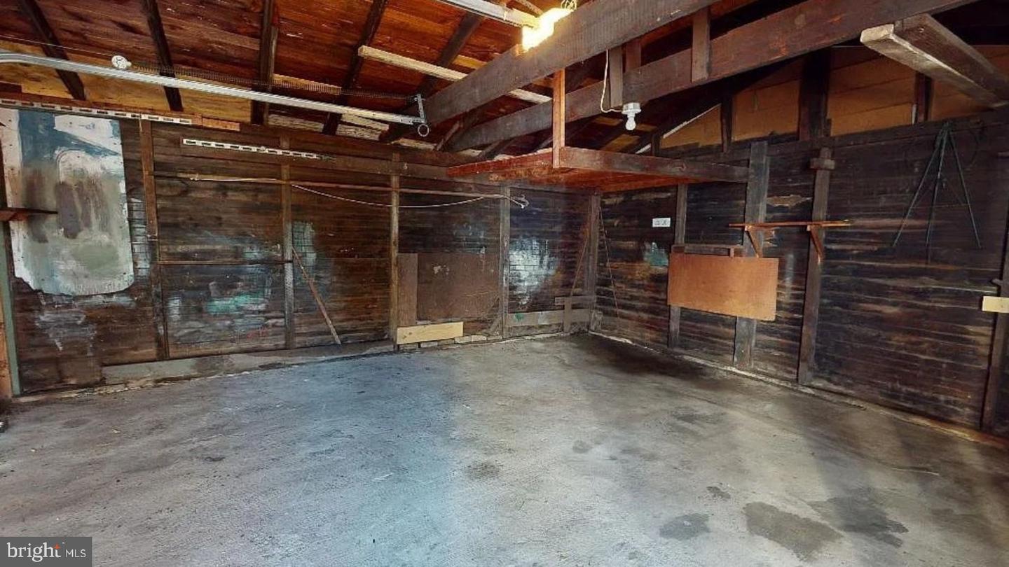 153 Knapp Ave Property Photo 18