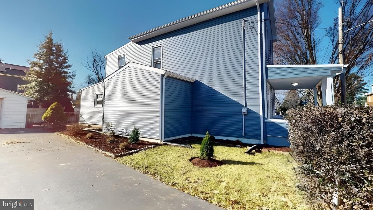 153 Knapp Ave Property Photo 19