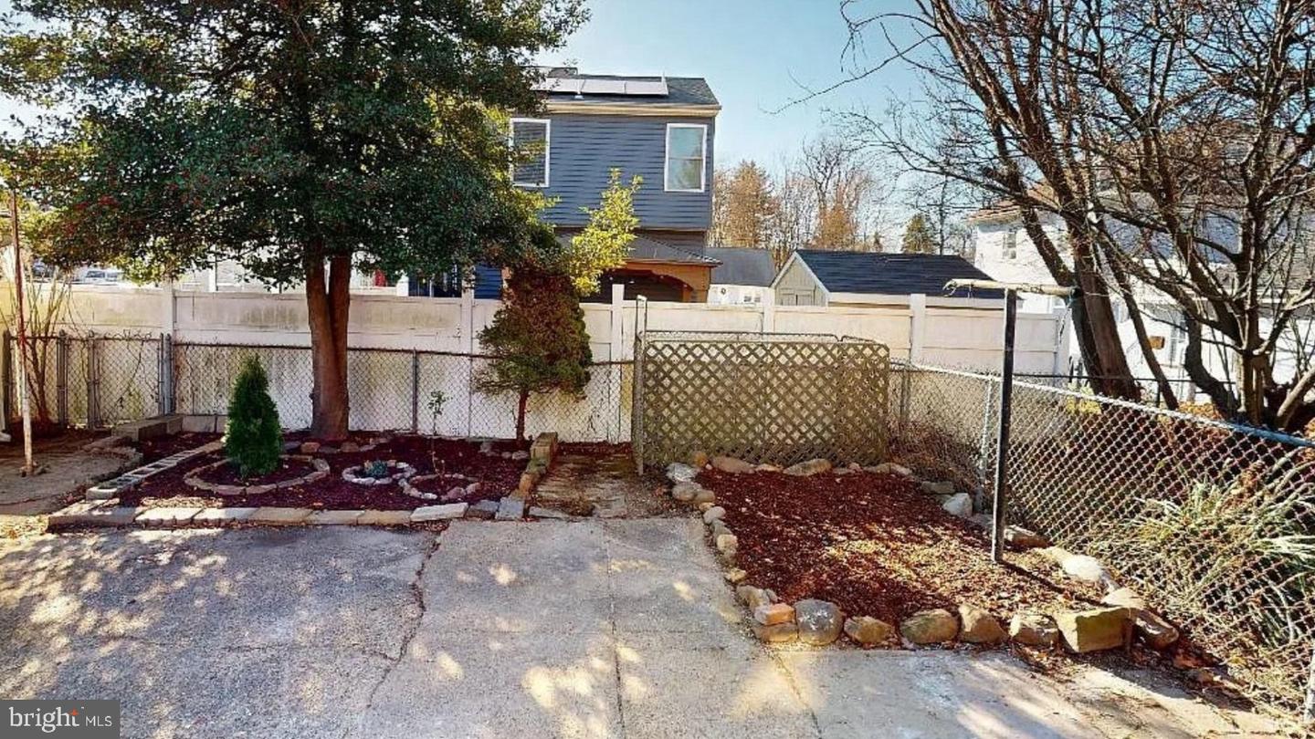 153 Knapp Ave Property Photo 22