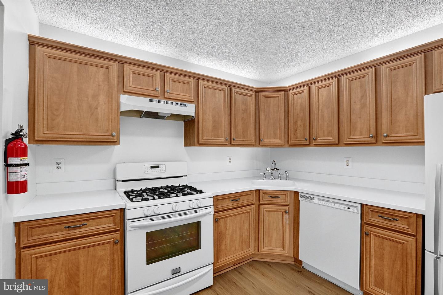 61 Aspen Ct Property Photo 1