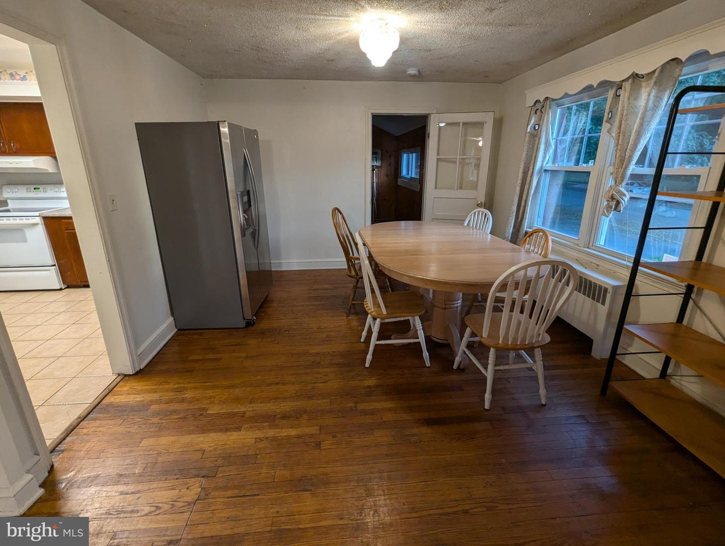 21 Steinway Ave Property Photo 7
