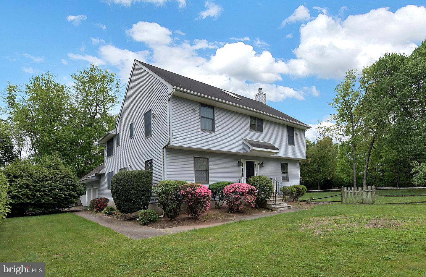 106 Washington Rd Property Photo 1