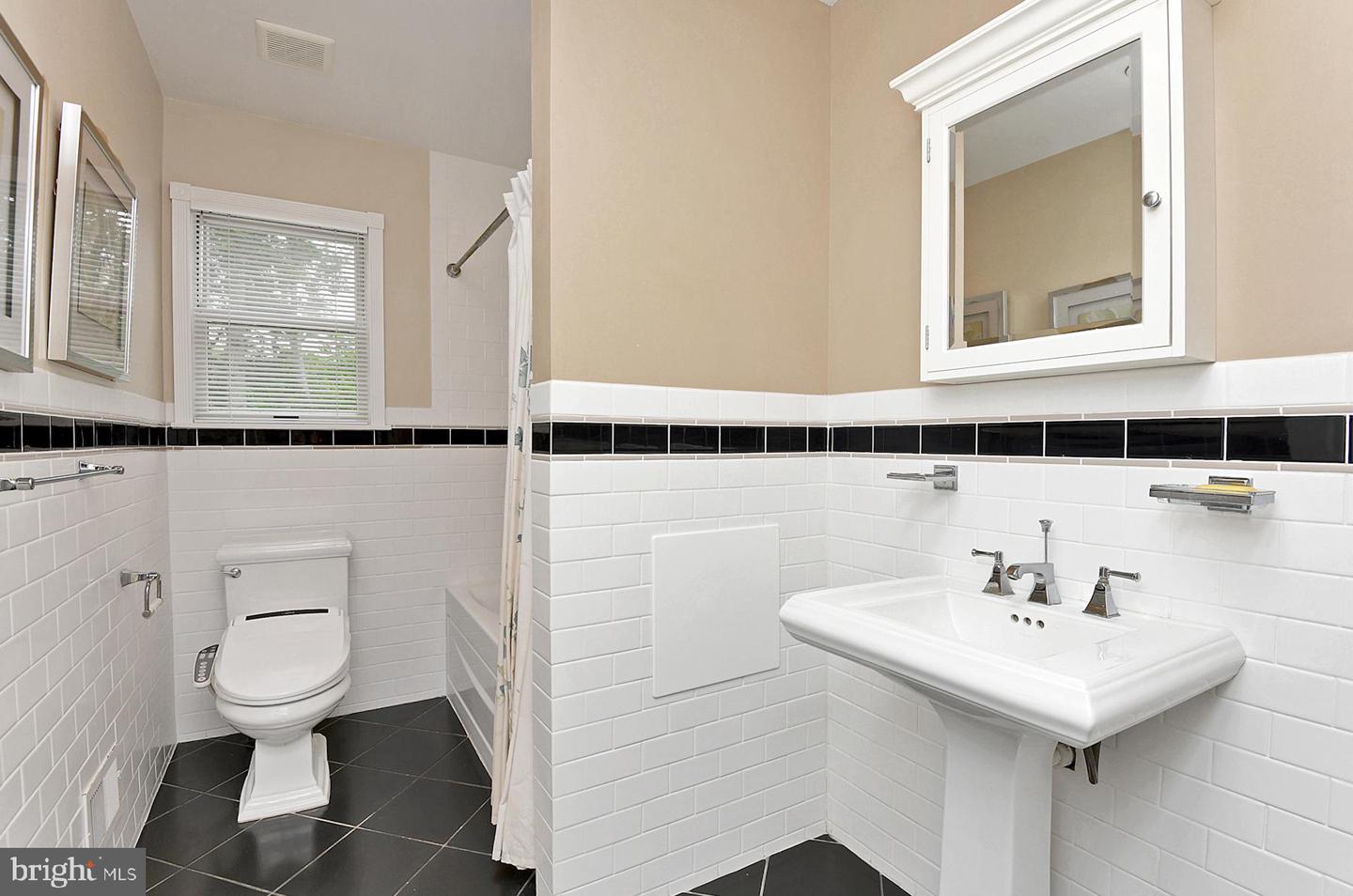 106 Washington Rd Property Photo 11