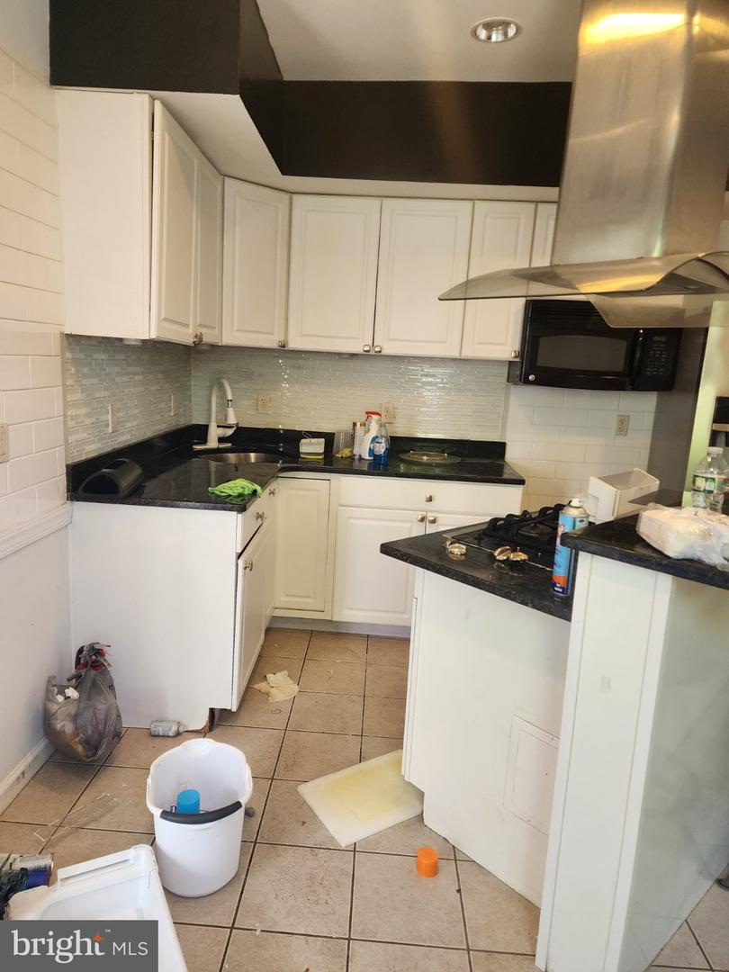 802 Second St Property Photo 2