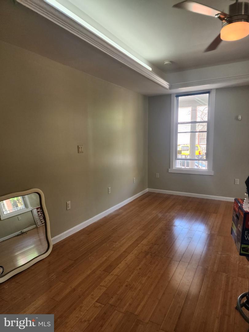 802 Second St Property Photo 4