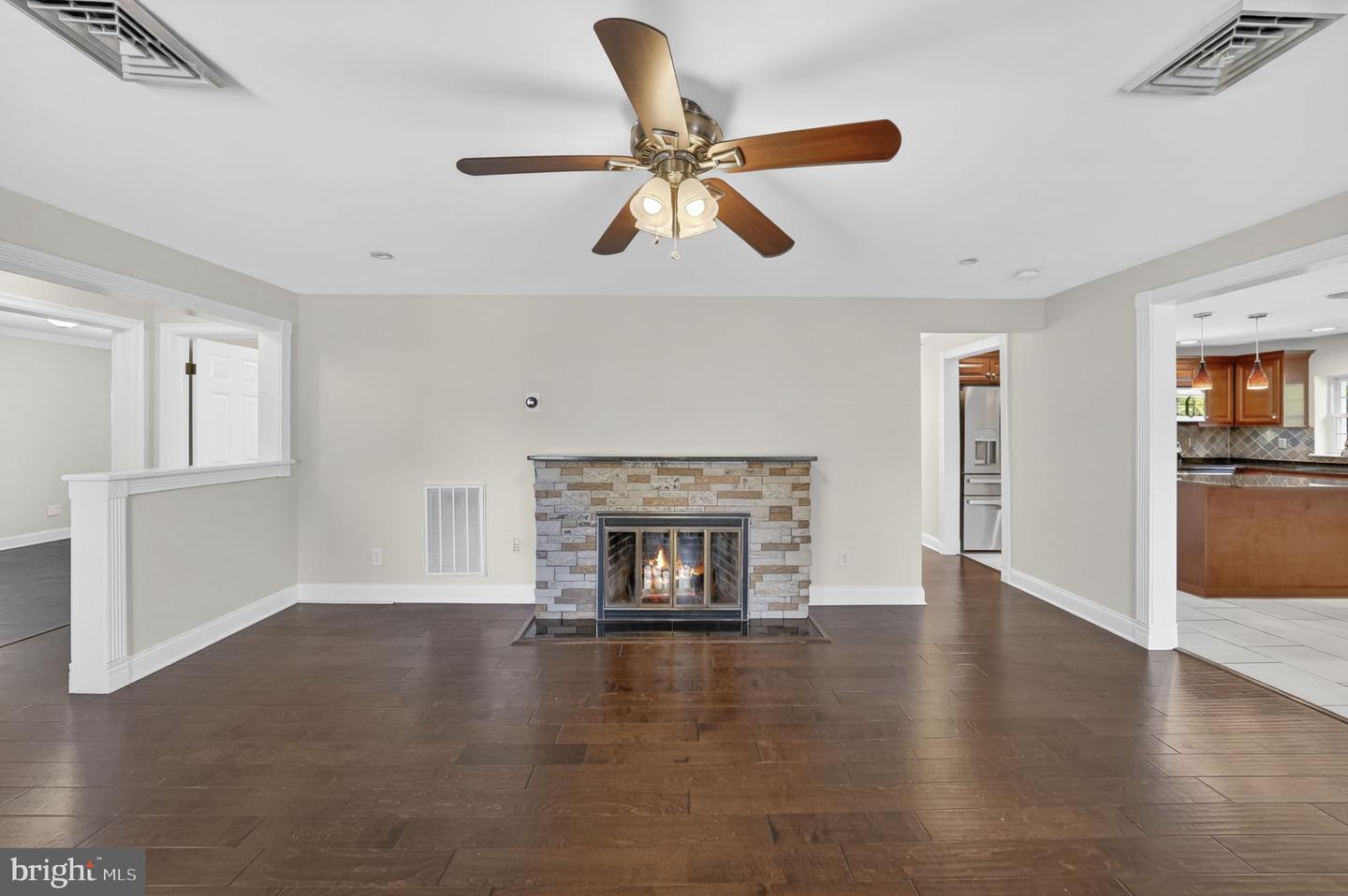 66 Birchwood Knoll Property Photo 4