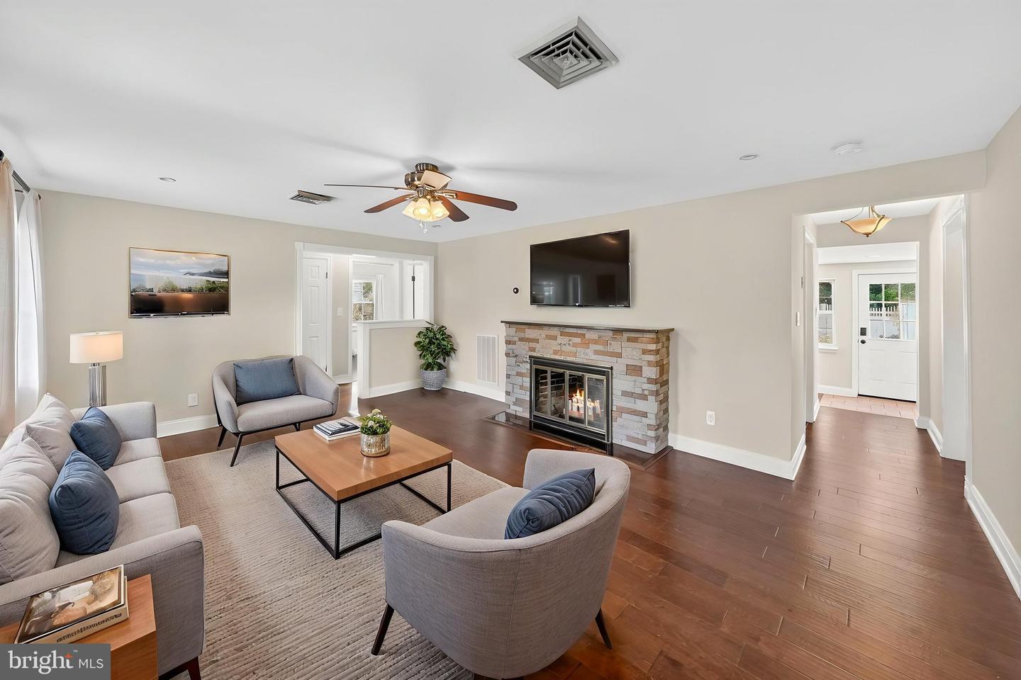 66 Birchwood Knoll Property Photo 8