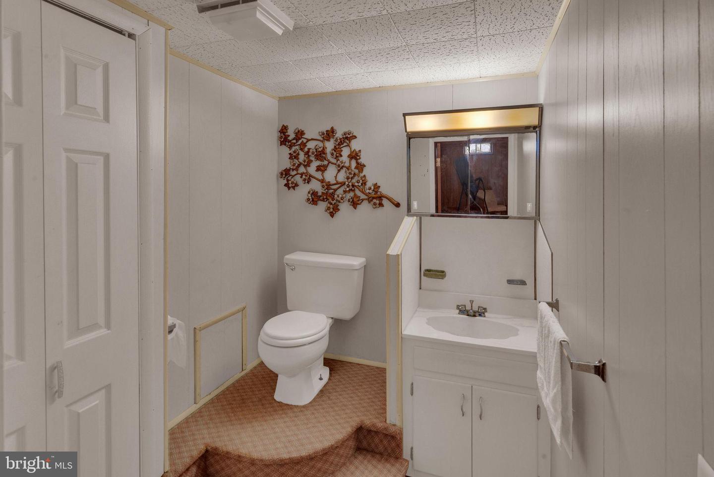 39 Ashley Ave Property Photo 28