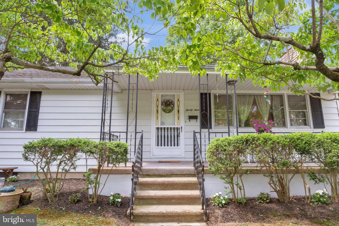 39 Ashley Ave Property Photo 34