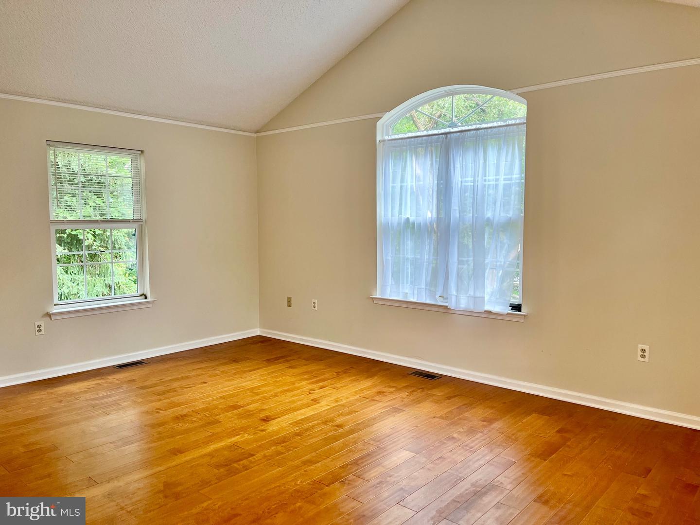 22 Halstead Pl Property Photo 10