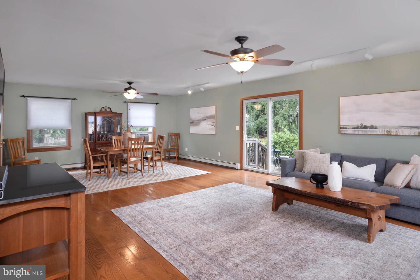 407 Reading St Property Photo 10
