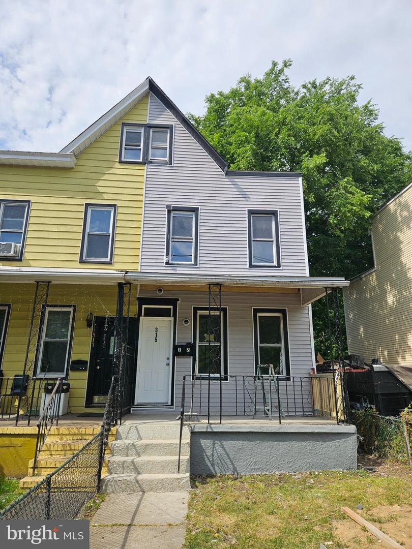 315 Rutherford Ave Property Photo 1