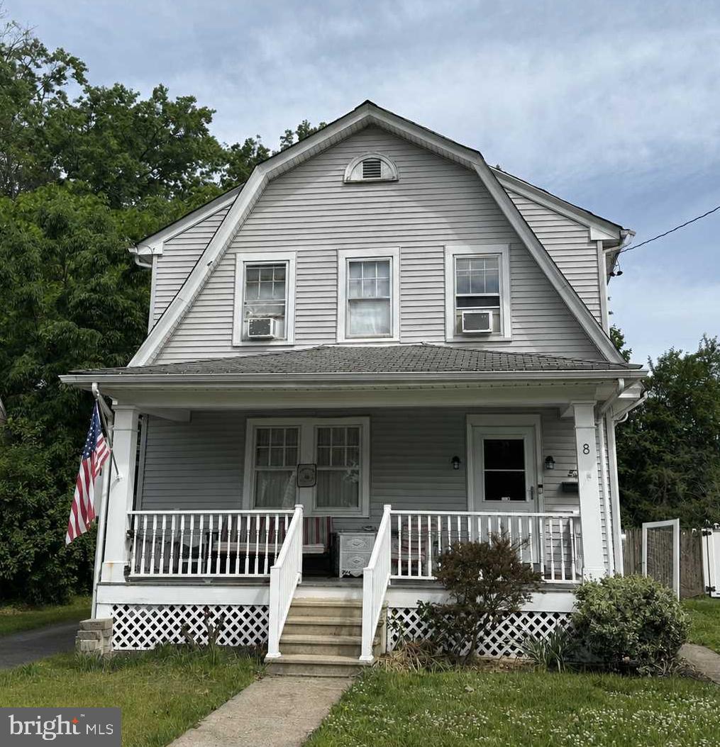 8 Pennroad Ave Property Photo 1
