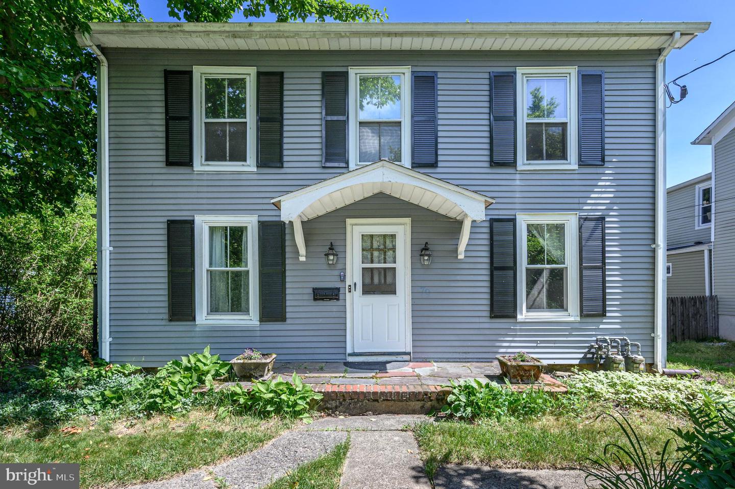 79 Model Ave Property Photo 1