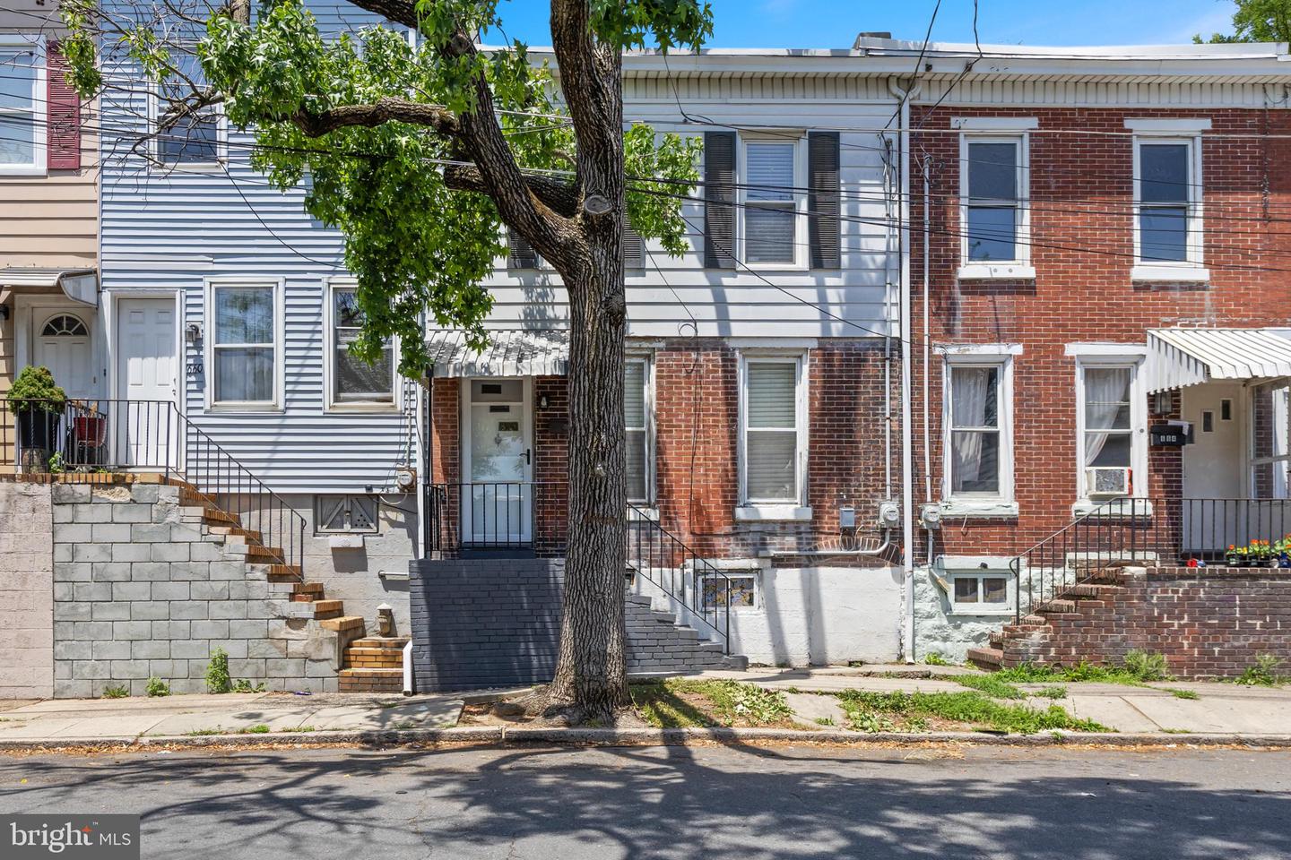 662 Pennsylvania Ave Property Photo 1