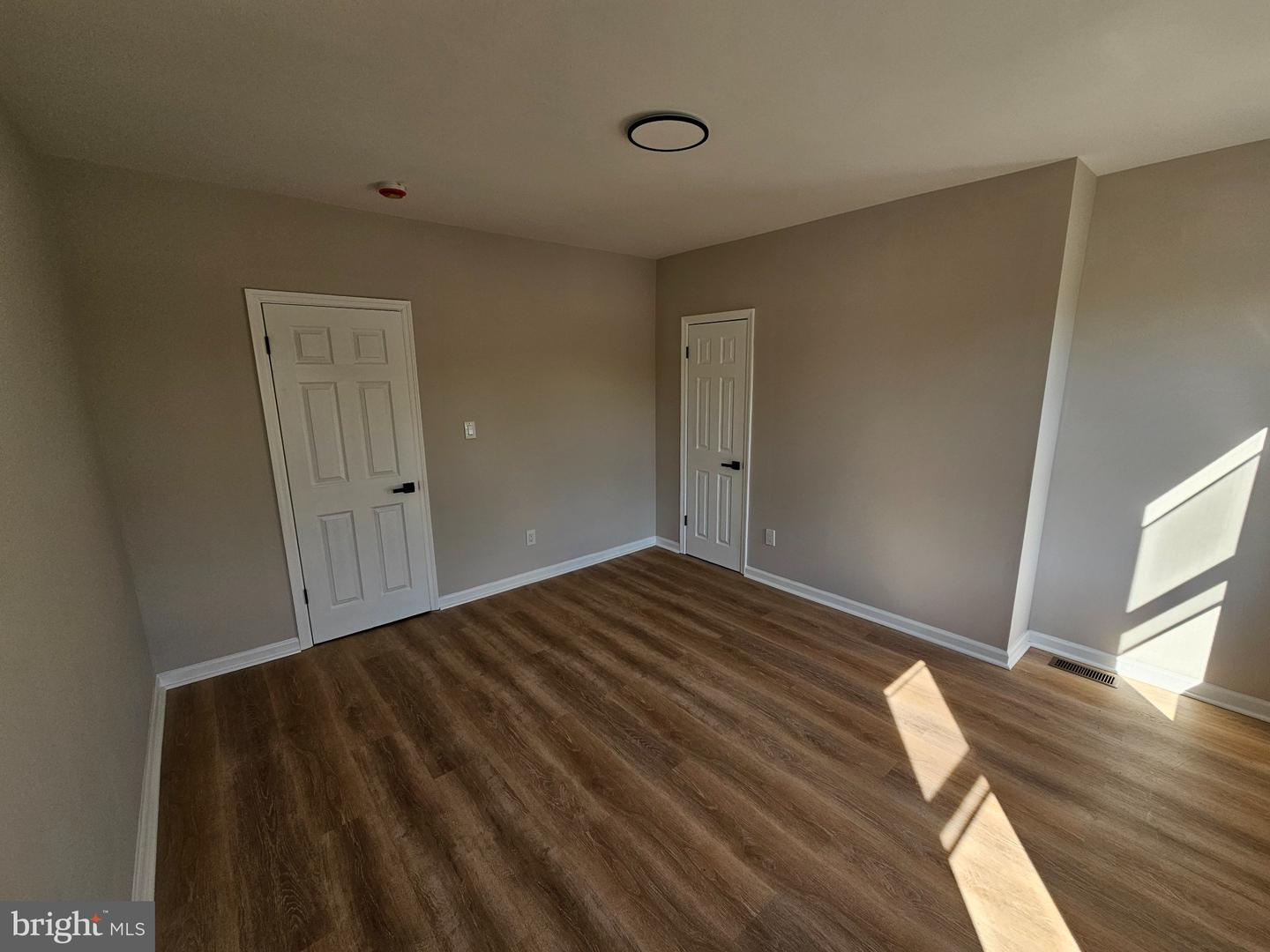 323 Rutherford Ave Property Photo 15