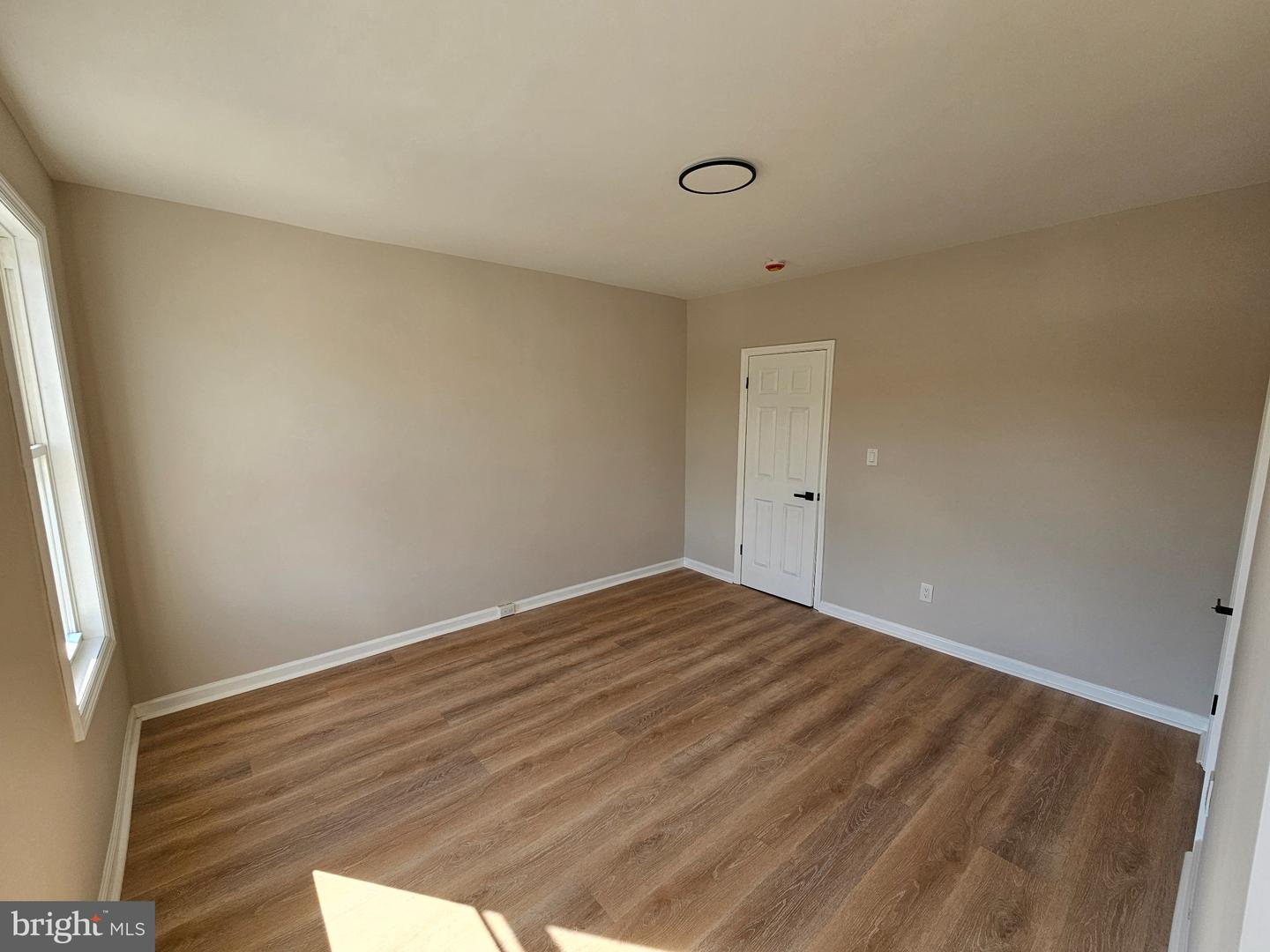 323 Rutherford Ave Property Photo 16