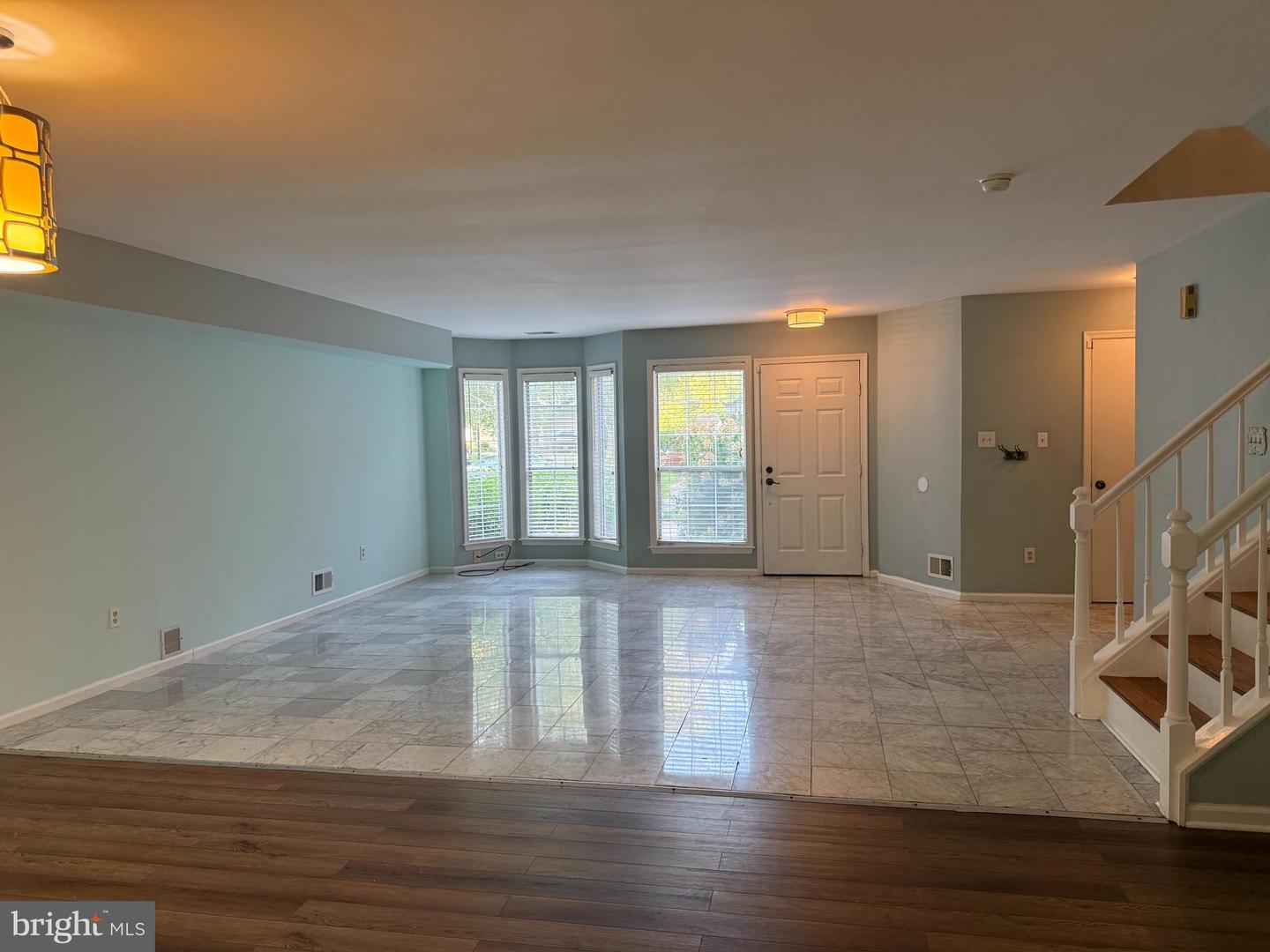 4 Kensington Ct Property Photo 2