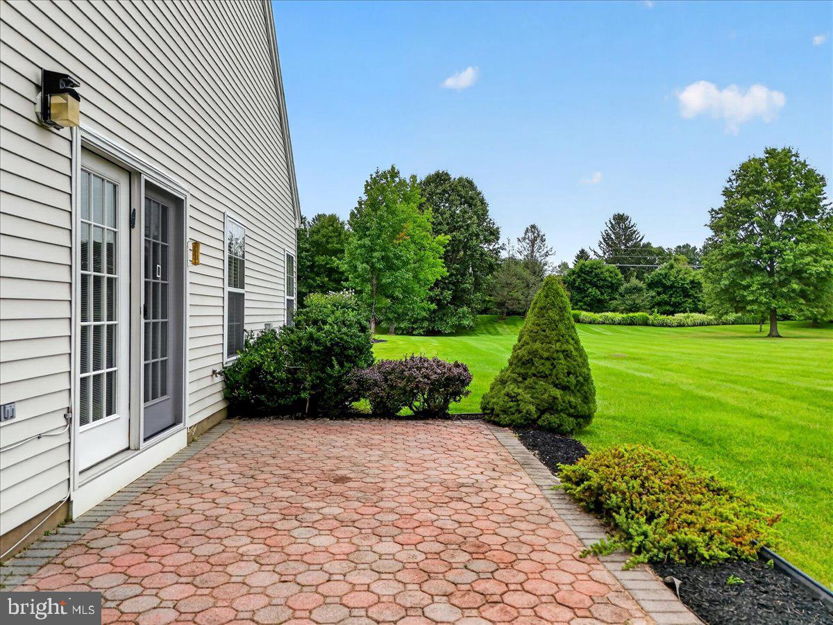 51 Coneflower La Property Photo 29